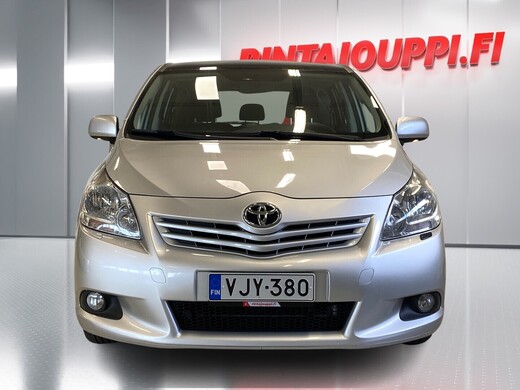 Toyota Verso vaihtoauto
