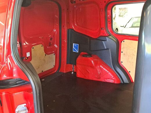 Ford Transit Courier vaihtoauto