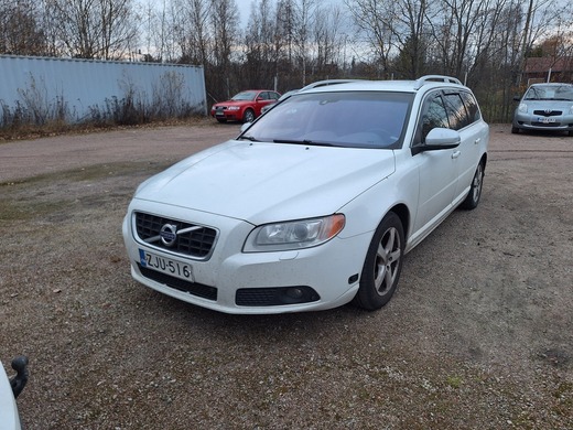 Volvo V70 vaihtoauto