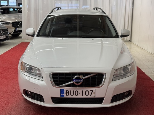 Volvo V70 vaihtoauto