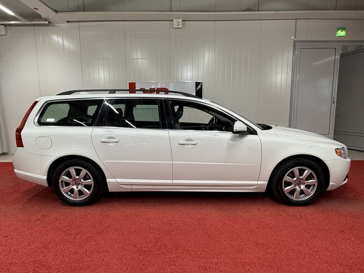 Volvo V70 vaihtoauto