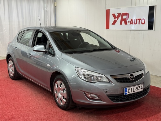 Opel Astra vaihtoauto