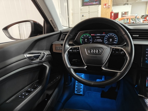 Audi e-tron vaihtoauto
