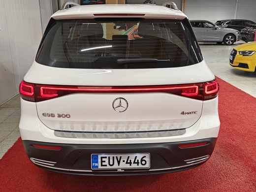 Mercedes-Benz EQB vaihtoauto