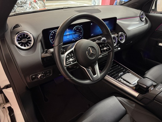 Mercedes-Benz EQA vaihtoauto