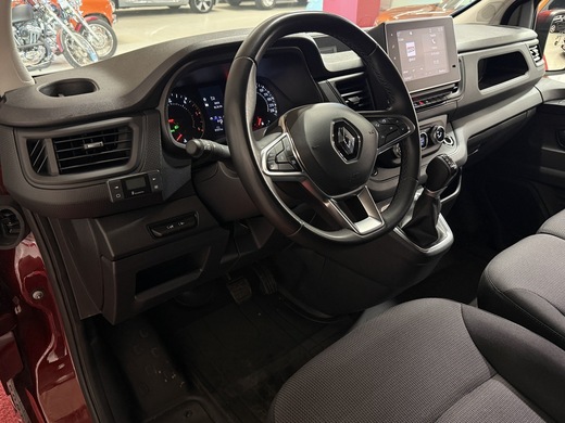 Renault Trafic vaihtoauto