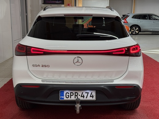 Mercedes-Benz EQA vaihtoauto