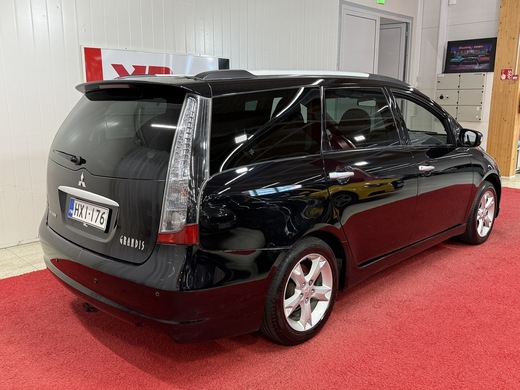 Mitsubishi Grandis vaihtoauto