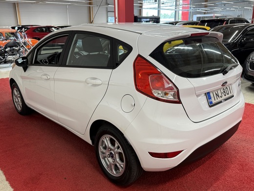 Ford Fiesta vaihtoauto