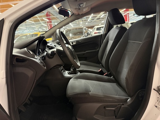 Ford Fiesta vaihtoauto