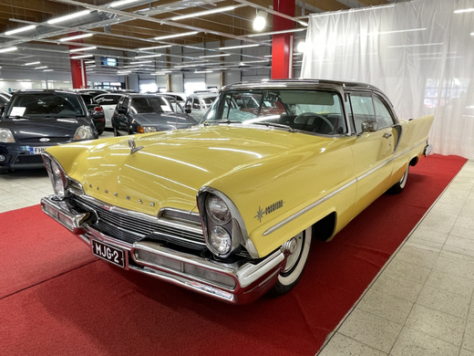 Lincoln Premiere vaihtoauto