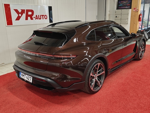 Porsche Taycan vaihtoauto
