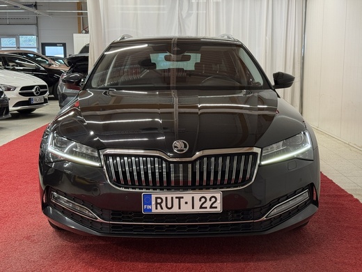 Skoda Superb vaihtoauto