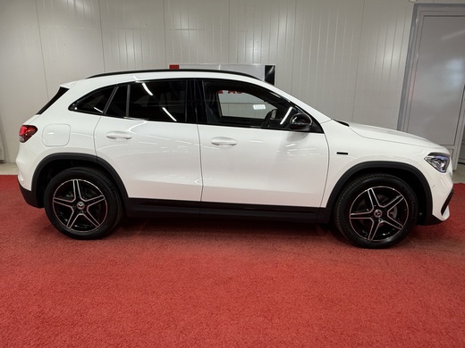 Mercedes-Benz GLA vaihtoauto