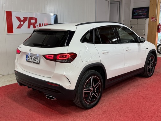 Mercedes-Benz GLA vaihtoauto