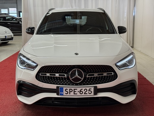 Mercedes-Benz GLA vaihtoauto