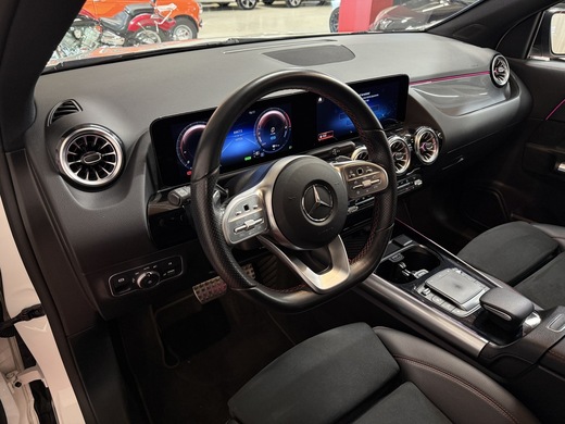 Mercedes-Benz GLA vaihtoauto