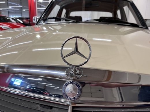 Mercedes-Benz 200 vaihtoauto
