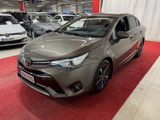 Toyota Avensis vaihtoauto