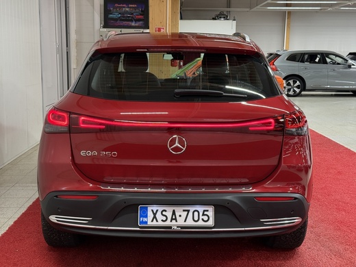 Mercedes-Benz EQA vaihtoauto