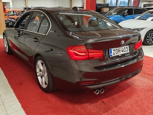 BMW 330 vaihtoauto
