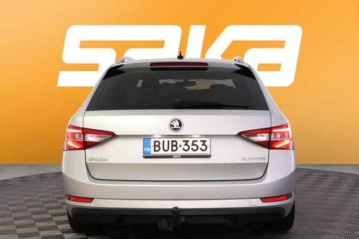 Skoda Superb vaihtoauto