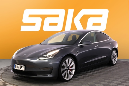 Tesla Model 3 vaihtoauto