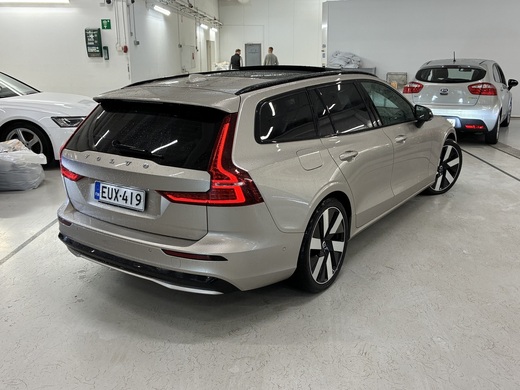 Volvo V60 vaihtoauto