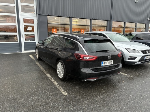 Opel Insignia vaihtoauto