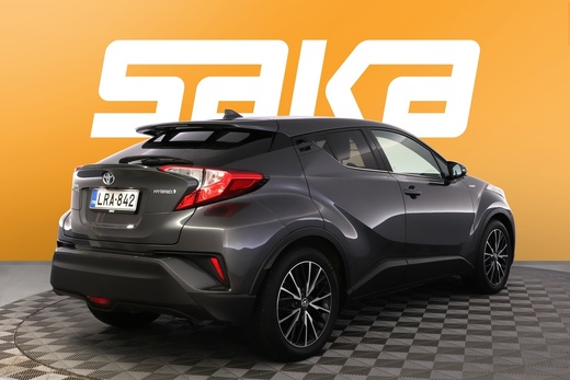 Toyota C-HR vaihtoauto