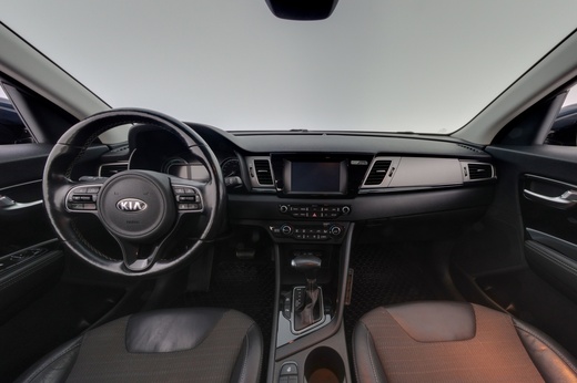 Kia Niro plug-in vaihtoauto