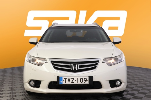 Honda Accord vaihtoauto