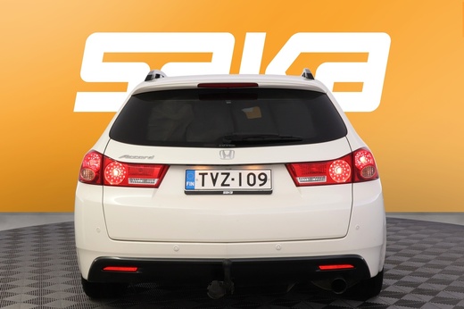 Honda Accord vaihtoauto