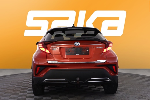 Toyota C-HR vaihtoauto