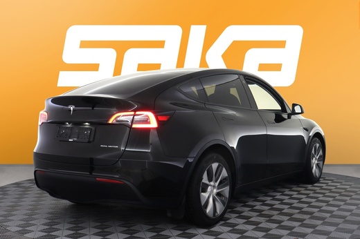 Tesla Model Y vaihtoauto