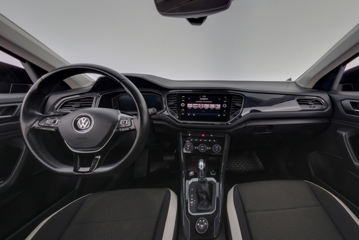 Volkswagen T-Roc vaihtoauto