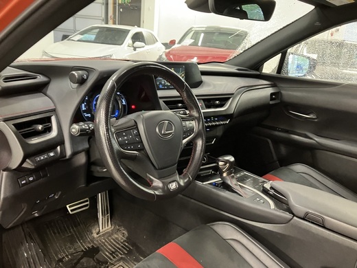 Lexus UX vaihtoauto