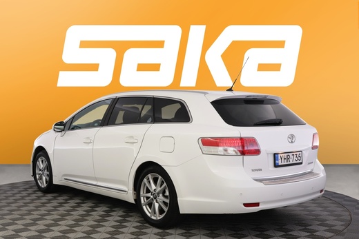 Toyota Avensis vaihtoauto