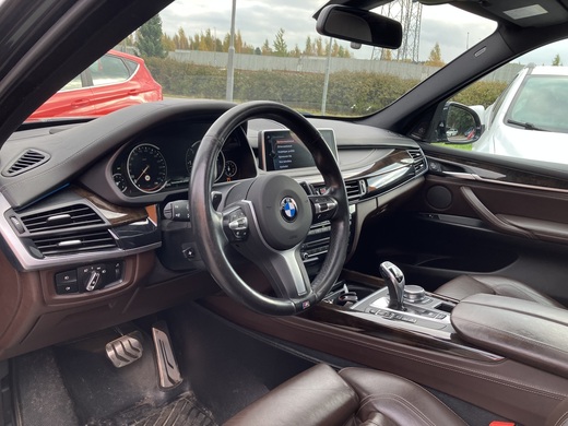 BMW X5 vaihtoauto