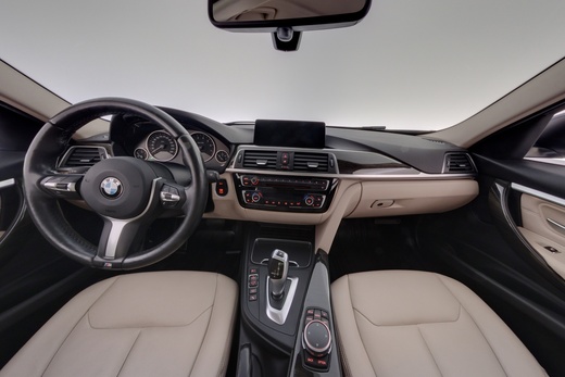 BMW 330 vaihtoauto