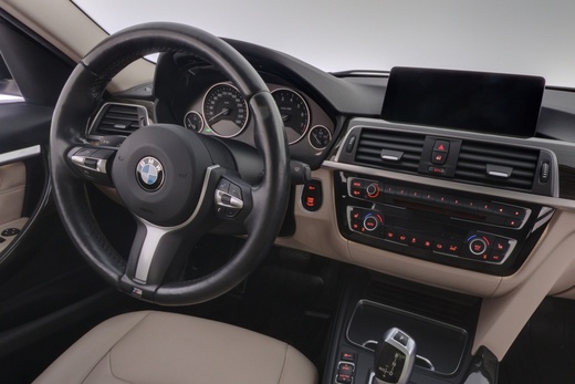 BMW 330 vaihtoauto