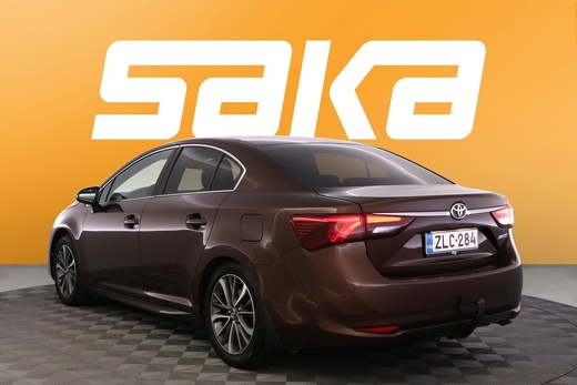 Toyota Avensis vaihtoauto