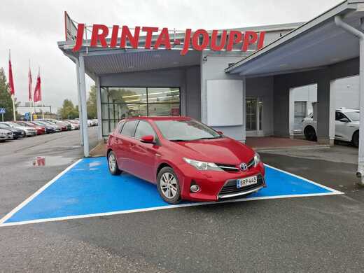 Toyota Auris vaihtoauto