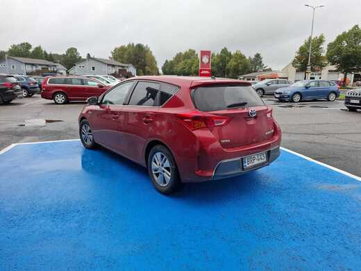Toyota Auris vaihtoauto
