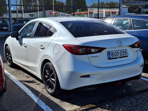 Mazda 3 vaihtoauto