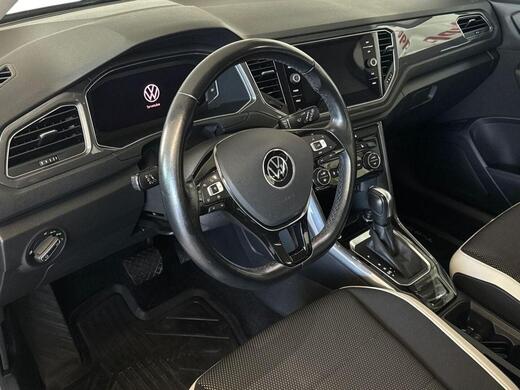 Volkswagen T-Roc vaihtoauto