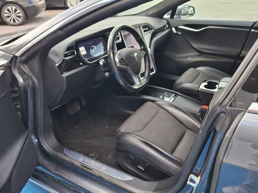 Tesla Model S vaihtoauto