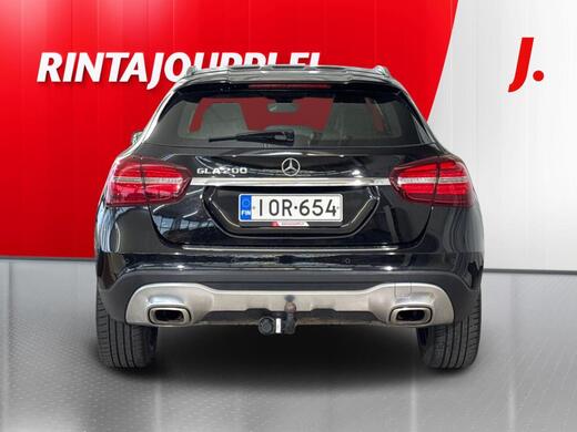 Mercedes-Benz GLA vaihtoauto