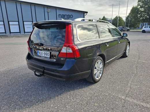 Volvo V70 vaihtoauto