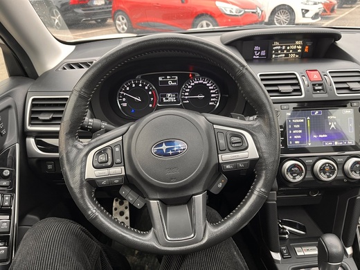 Subaru Forester vaihtoauto